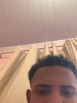 Cam4 Sex Chat of Novinho18hot_