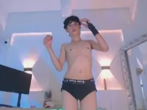 Cam4 Free Live Porn of jullian_ricci