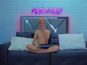 Cam4 Sex Cam of hotboyxx_