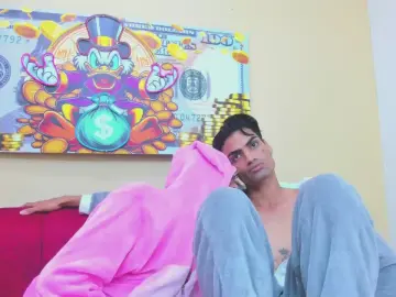 Cam4 Free Live Porn of HuntBoyss