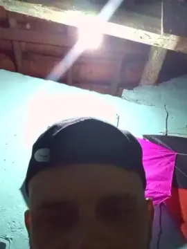 Cam4 Live Sex Cam of JHoW1994