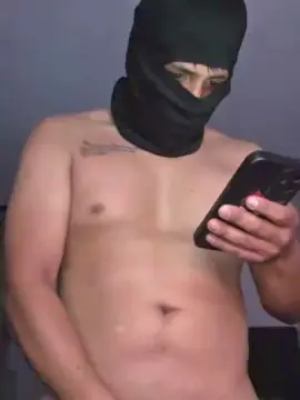 Cam4 Live Porn of Rompezorrahot1