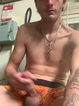 Cam4 Sex Chat of Younghardcock21