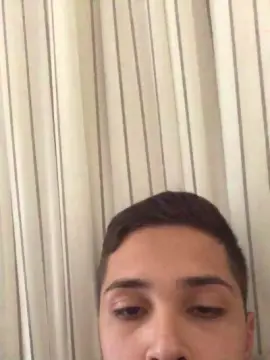 Cam4 Watch Live Sex Cams of HenriqueXz244