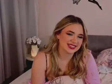 Cam4 Watch Live Sex Cams of FatimahFranko