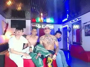 Cam4 Live Sex of CERUJOIS