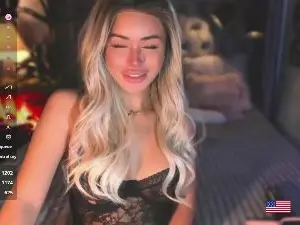 Cam4 Sex Cam of alodia_cums