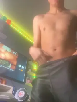 Cam4 Live Porn of lucky867