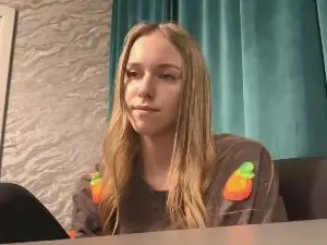 Cam4 Free Live Porn of SusieMelchior