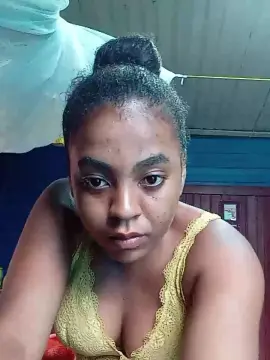 Cam4 Watch Live Sex Cams of loriane1