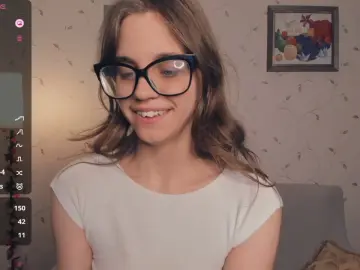 Cam4 Watch Live Sex Cams of LynneCrust