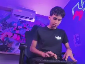 Cam4 Adult Webcam of Melvin_Shimmer