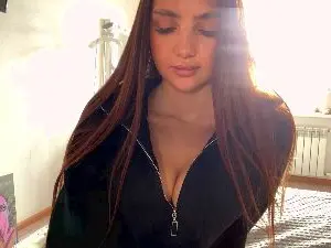 Cam4 Live Porn of DelisaGuizar