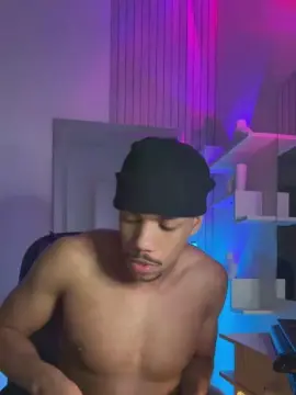 Cam4 Live Porn of Pintudomacho