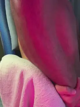 Cam4 Nude Webcam of Pintudomacho