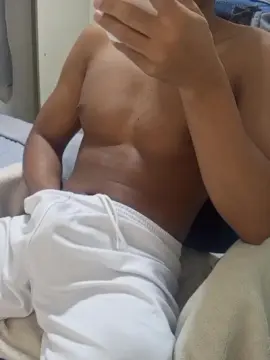 Cam4 Nude Webcam of Pintudomacho
