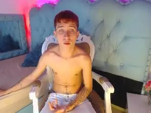 Cam4 Free Live Porn of SantiagoBigcock