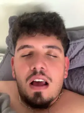 Cam4 Free Live Porn of Bbbtro