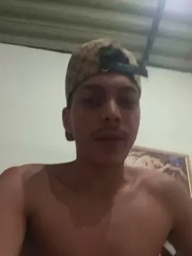 Cam4 Free Live Porn of misterp22