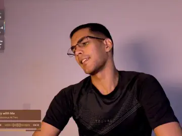 Cam4 Free Porn Cam of pikashuu7u7