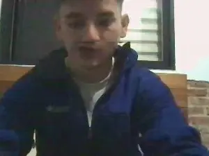 Cam4 Sex Chat of E1drian32_