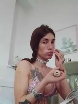 Cam4 Sex Chat of carolvxxx
