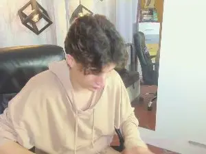 Cam4 Live Sex Cam of Marcoviolet