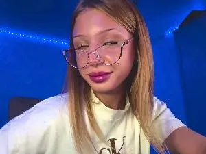 Cam4 Nude Webcam of ShaquanaGruell