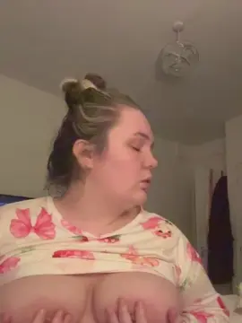 Cam4 Adult Webcam of CamillaCamgirl