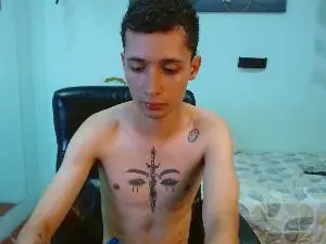 Cam4 Nude Webcam of LucassSmithh