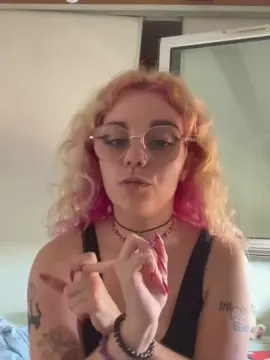 Cam4 Sex Cam of Emy_2002