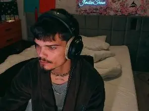 Cam4 Nude Webcam of JordanShowLove