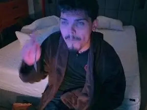 Cam4 Live Sex Cam of JordanShowLove