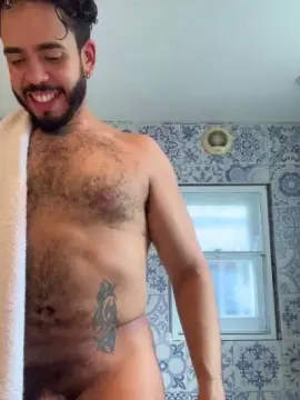 Cam4 Free Porn Cam of TorodamontaXXL