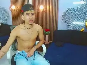 Cam4 Best live sex cam show of SkinnycuteAlyer