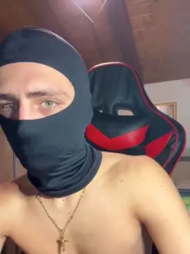 Cam4 Live Sex Cam of romeo19_hot