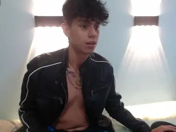 Cam4 Free Live Porn of jeander186