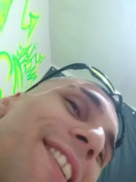 Cam4 Live Sex of raphael_BDSM