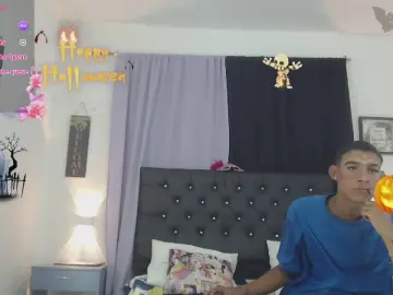 Cam4 Live Sex Cam of ZacharyHill