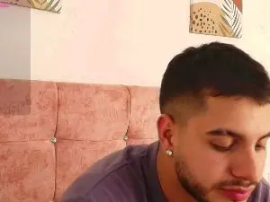 Cam4 Adult Webcam of AmadeoWild_