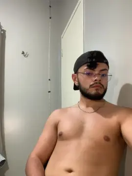 Cam4 Private Sex Chat of linhaeleite