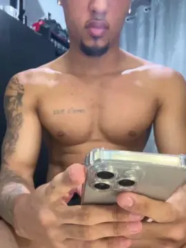 Cam4 Free Live Porn of Novin021rj