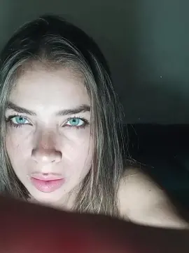 Cam4 Live Sex of Milagros2025