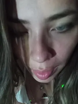 Cam4 Adult Video Chat of Milagros2025