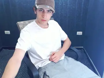 Cam4 Live Sex Cam of Noah_Sokolov