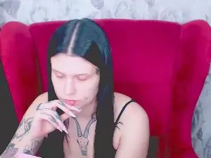 Cam4 Free Live Porn of VenomDoll