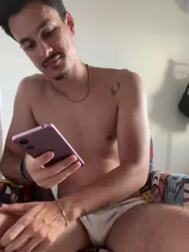 Cam4 Live Sex Cam of Henriquezaumm