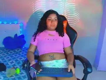 Cam4 Adult Video Chat of CurlyAliccia_du