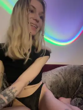 Cam4 Live Porn of ines190