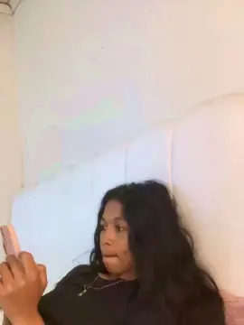 Cam4 Free Live Porn of MissEllede19